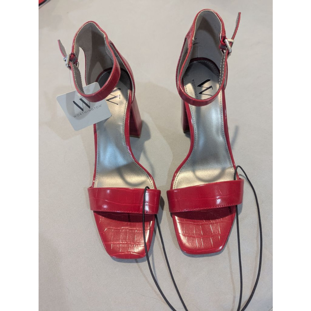 Women's Red Worthington Heel Sandals Ankle Buckle Closure Size 8..5 NO BOX